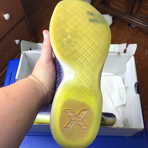 Nike Kobe X Elite High Size 9 w/OG Box - Picture 4 of 8